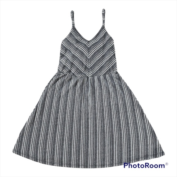 Size XS Universal Thread Goods Co. Dress - Picture 1 of 6